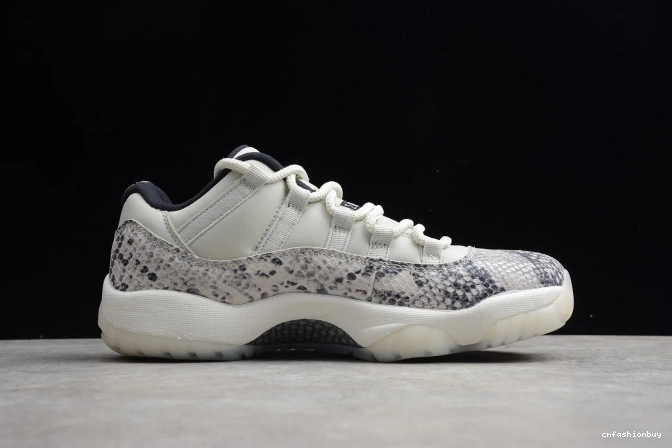 Jordan Light Bone Low CD6846-002 SE Snake 11 Air 0913